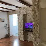 Bruno - Parking Included * Σίμπενικ