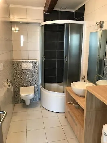 Bruno - Parking Included * 시베니크