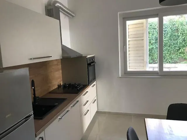 아파트 Bruno - Parking Included *