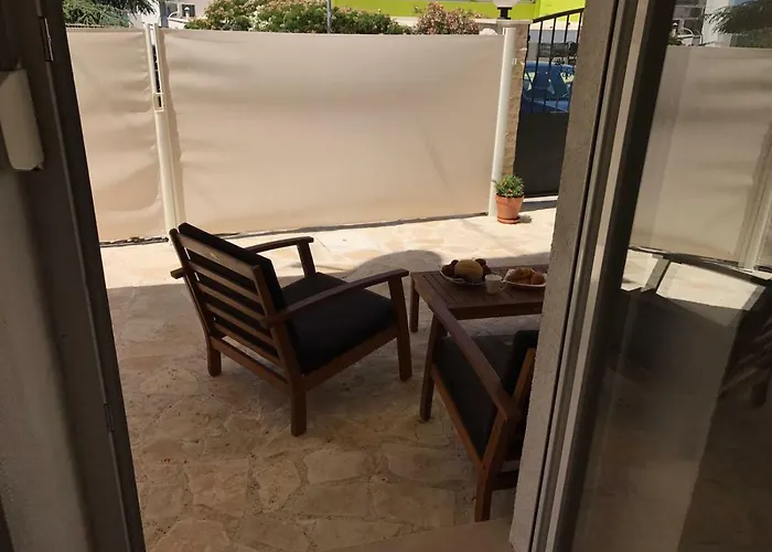 Bruno - Parking Included 아파트 시베니크