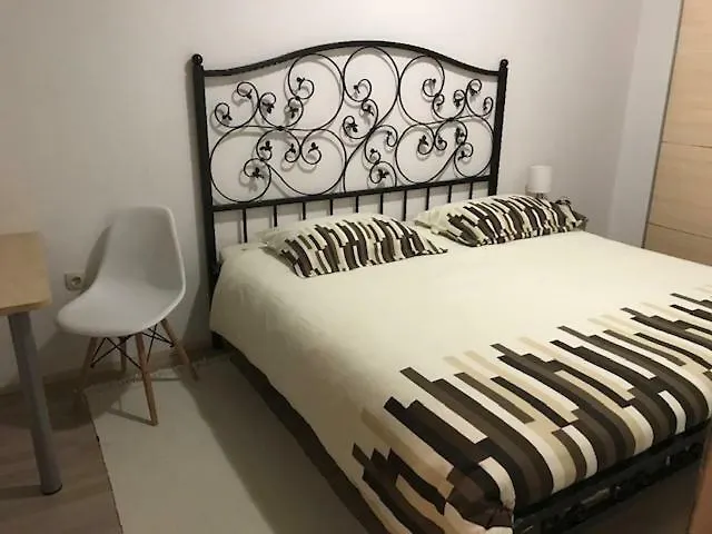 Bruno - Parking Included * 시베니크