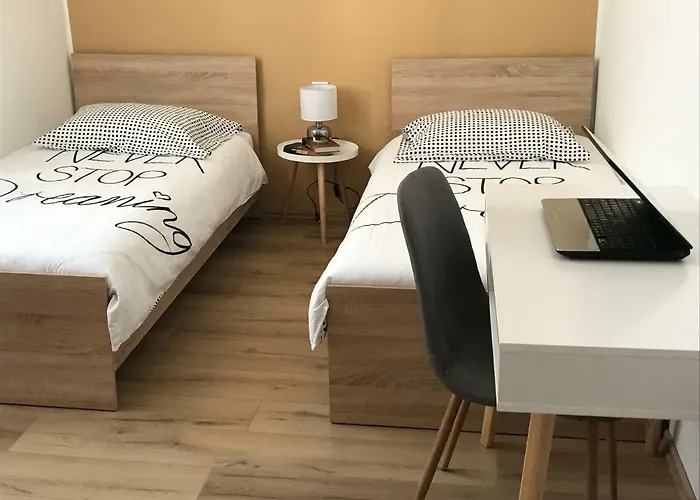 Bruno - Parking Included * 시베니크